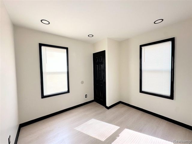 11423 Freeland Street, Detroit, MI 48227