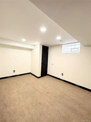 11423 Freeland Street, Detroit, MI 48227