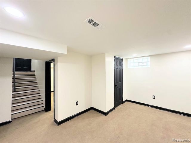 11423 Freeland Street, Detroit, MI 48227