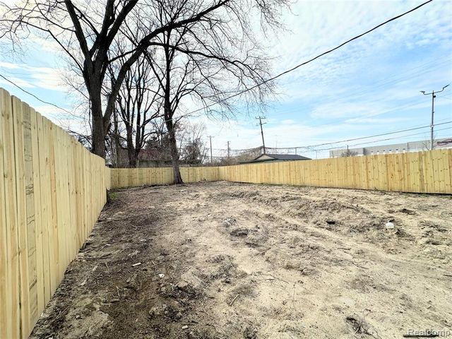 11423 Freeland Street, Detroit, MI 48227