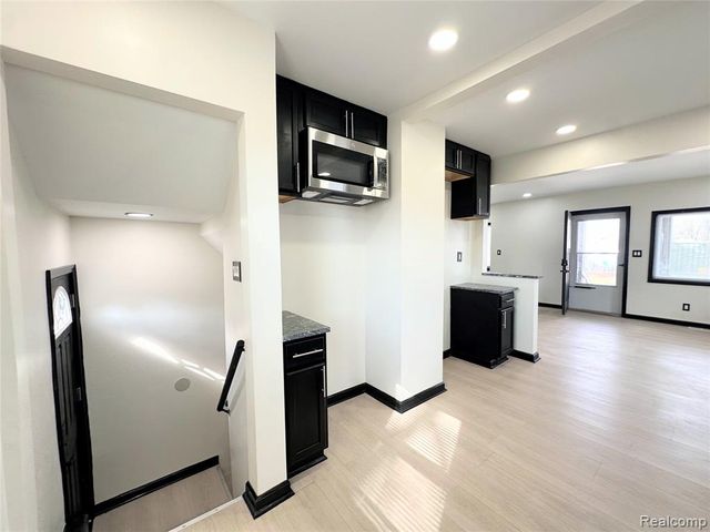 11423 Freeland Street, Detroit, MI 48227