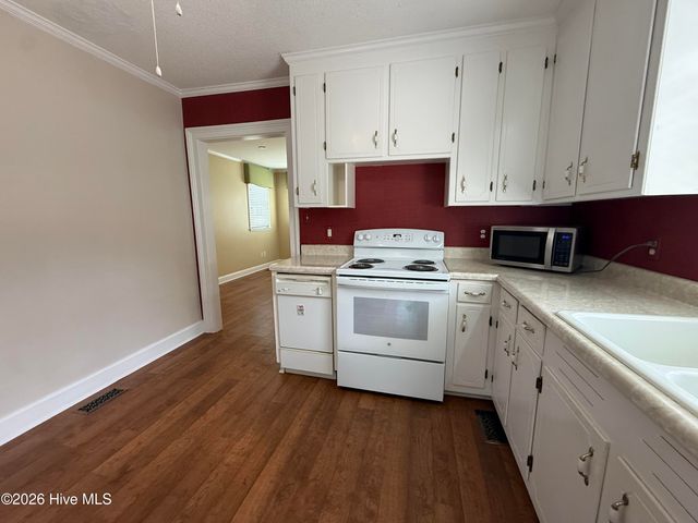 304 E Woodall Street, Smithfield, NC 27577