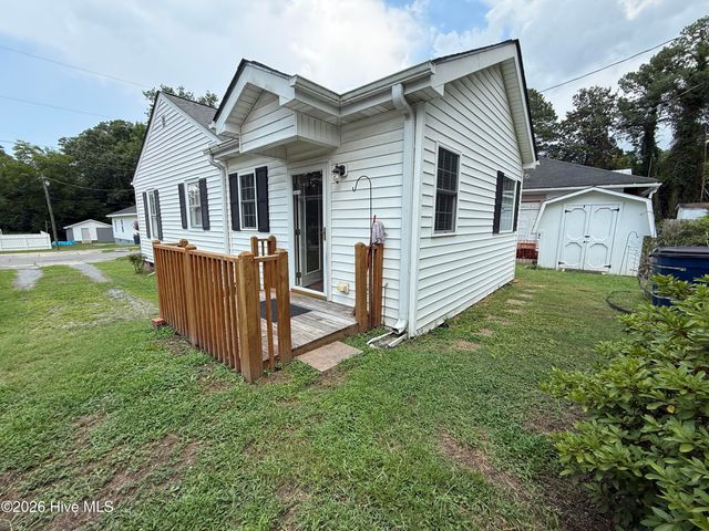 304 E Woodall Street, Smithfield, NC 27577