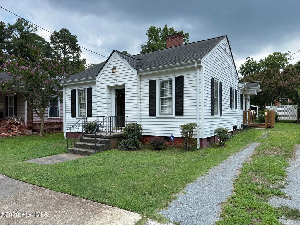 304 E Woodall Street, Smithfield, NC 27577