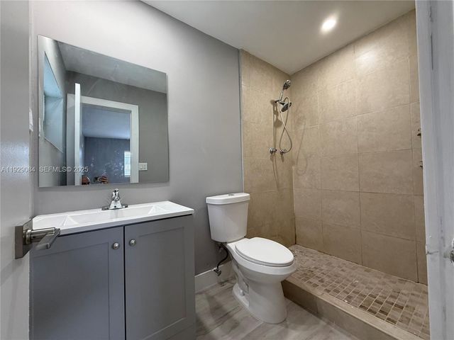 20570 NW 1st Ct, Miami Gardens, FL 33169