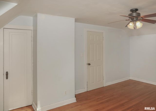 421 10TH Street A, Silvis, IL 61282