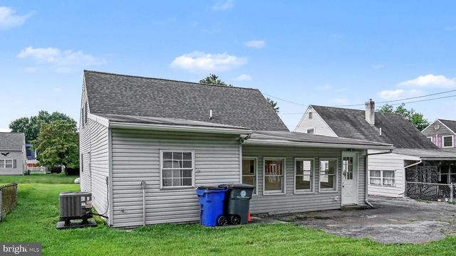 351 W BEECH ST, Pottstown, PA 19464