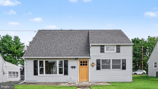 351 W BEECH ST, Pottstown, PA 19464