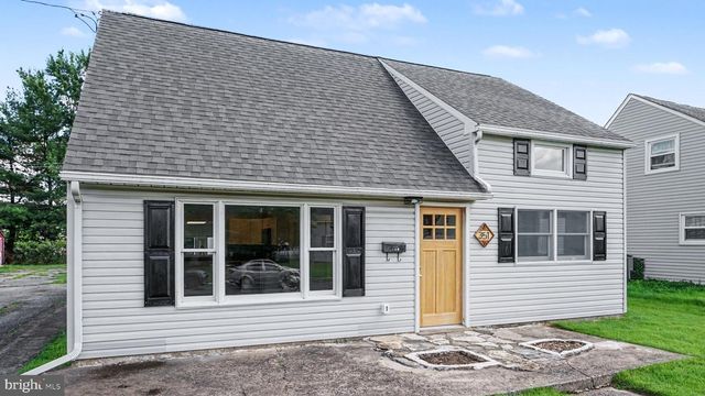 351 W BEECH ST, Pottstown, PA 19464