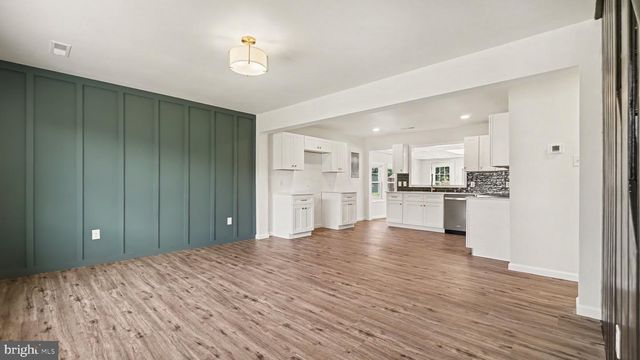 351 W BEECH ST, Pottstown, PA 19464