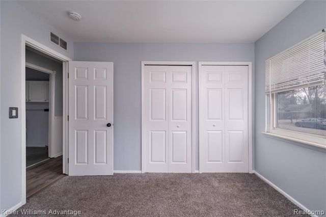 21740 Colgate Street, Farmington, MI 48336