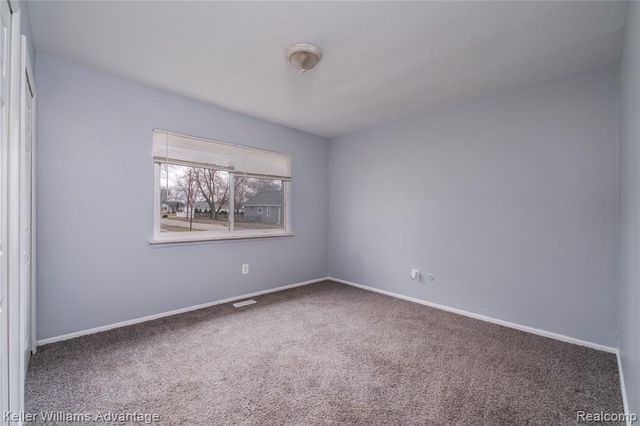 21740 Colgate Street, Farmington, MI 48336