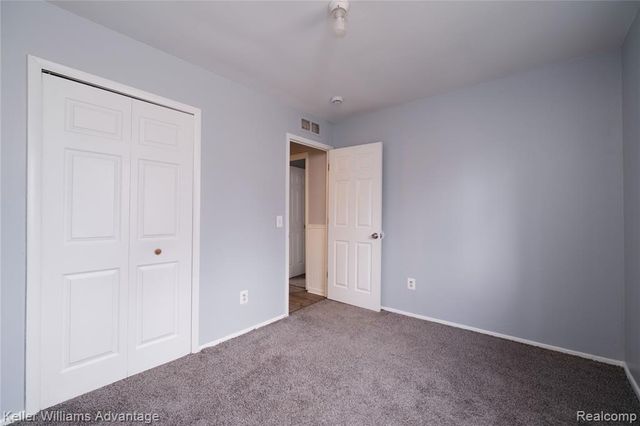 21740 Colgate Street, Farmington, MI 48336