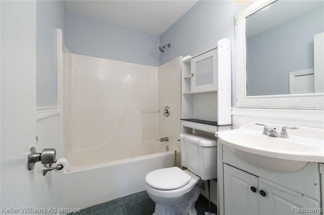 21740 Colgate Street, Farmington, MI 48336