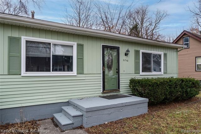 21740 Colgate Street, Farmington, MI 48336