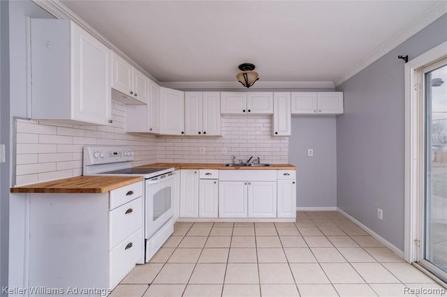 21740 Colgate Street, Farmington, MI 48336