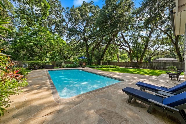 2503 HIGH OAKS LANE, Lutz, FL 33559