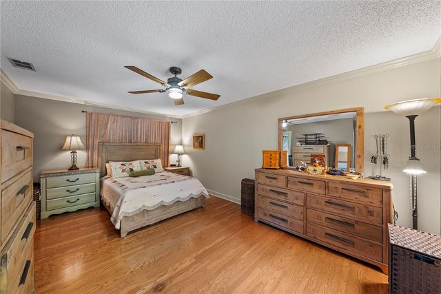 2503 HIGH OAKS LANE, Lutz, FL 33559