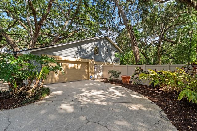 2503 HIGH OAKS LANE, Lutz, FL 33559