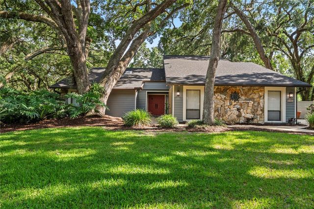 2503 HIGH OAKS LANE, Lutz, FL 33559