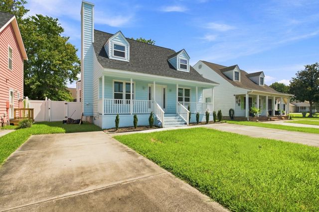 135 Williamsburg Dr., Little River, SC 29566