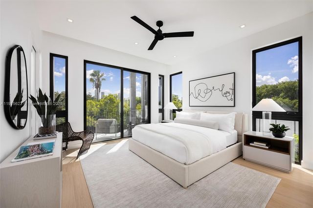 94 SW 28th Rd 3, Miami, FL 33129