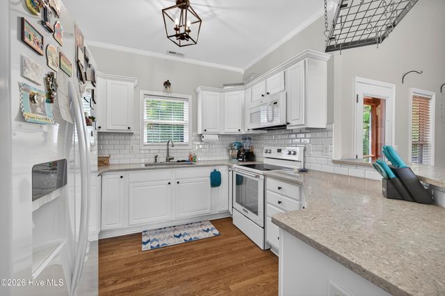 421 Celtic Ash Street, Sneads Ferry, NC 28460