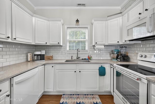 421 Celtic Ash Street, Sneads Ferry, NC 28460