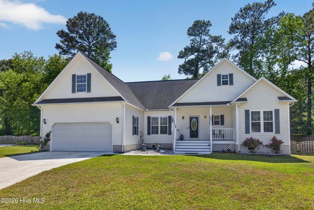 421 Celtic Ash Street, Sneads Ferry, NC 28460