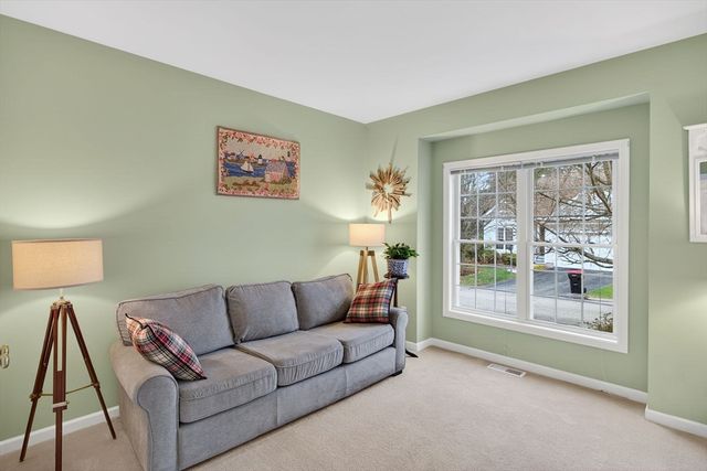 9 Madison Reach, Plymouth, MA 02360