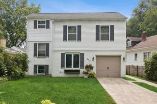 343 Lionel Road, Riverside, IL 60546