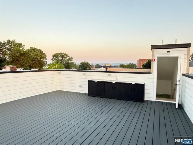 524 15th Street, Newark, NJ 07103