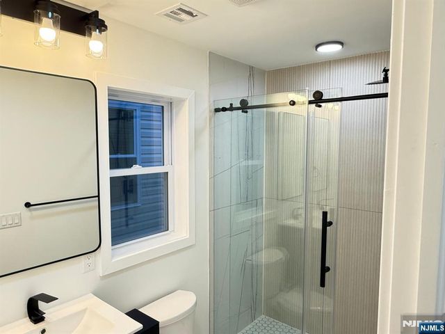 524 15th Street, Newark, NJ 07103