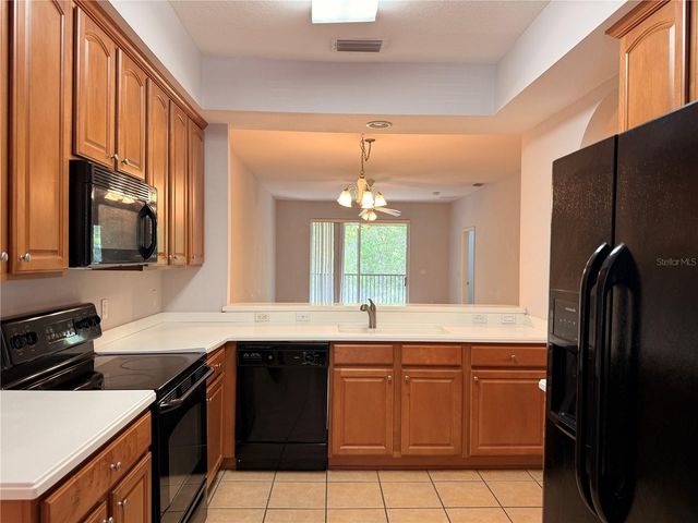 9434 MYRTLE CREEK LANE 911, Orlando, FL 32832