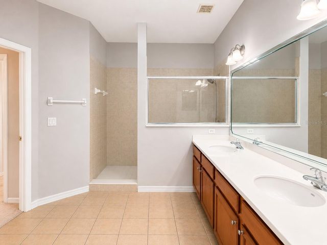 9434 MYRTLE CREEK LANE 911, Orlando, FL 32832