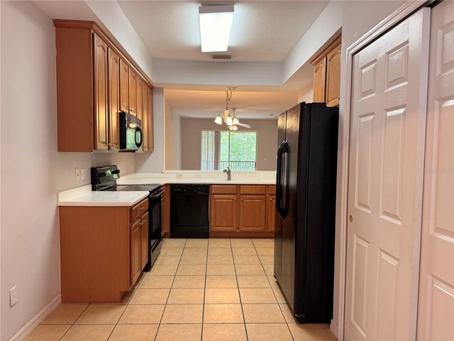 9434 MYRTLE CREEK LANE 911, Orlando, FL 32832