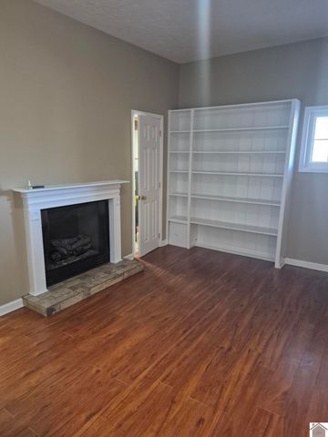 103 Farley Heights, Benton, KY 42025