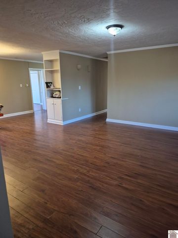 103 Farley Heights, Benton, KY 42025