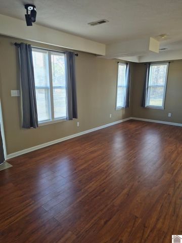 103 Farley Heights, Benton, KY 42025