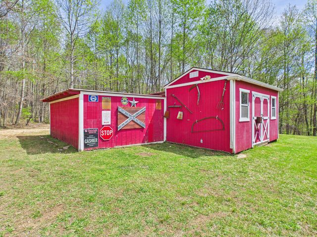 141 County Road 215, Niota, TN 37826