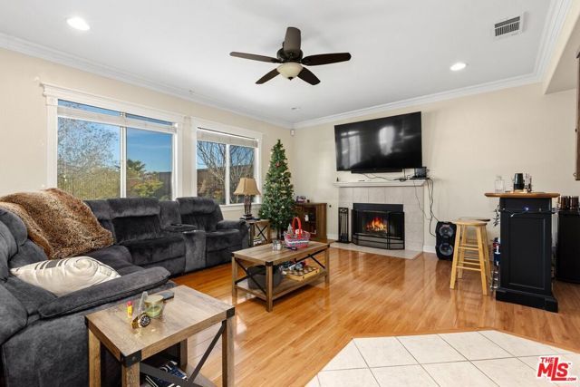 1064 Darwin Drive, Oceanside, CA 92056