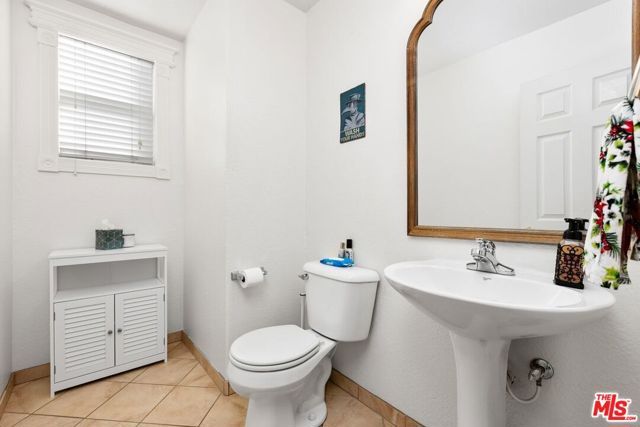 1064 Darwin Drive, Oceanside, CA 92056