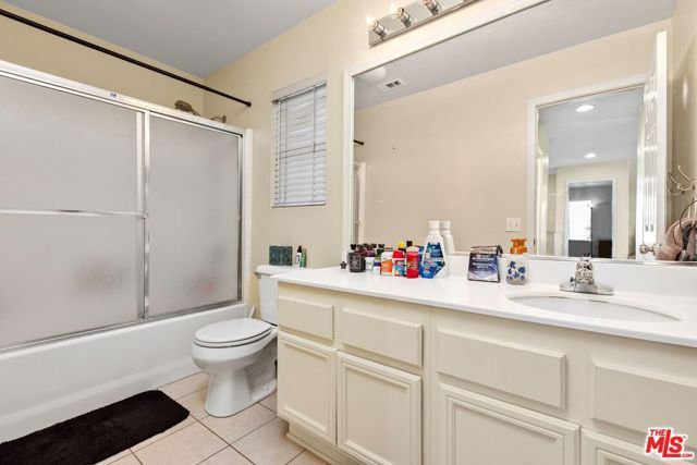 1064 Darwin Drive, Oceanside, CA 92056