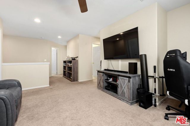 1064 Darwin Drive, Oceanside, CA 92056