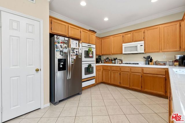 1064 Darwin Drive, Oceanside, CA 92056