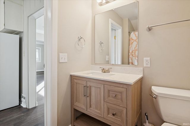 737 S 35Th Street, South Bend, IN 46615