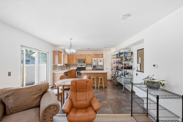7085 S OWLS LN, Midvale, UT 84047