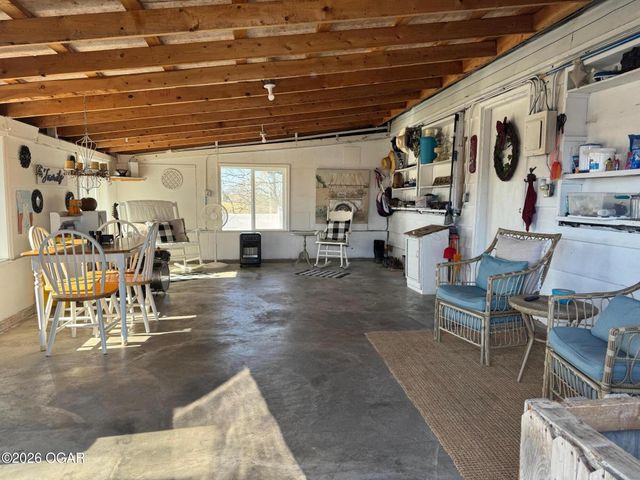 5321 W Highway 60, Monett, MO 65708