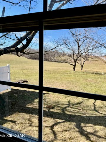 5321 W Highway 60, Monett, MO 65708