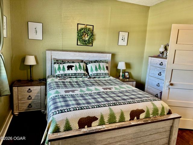 5321 W Highway 60, Monett, MO 65708